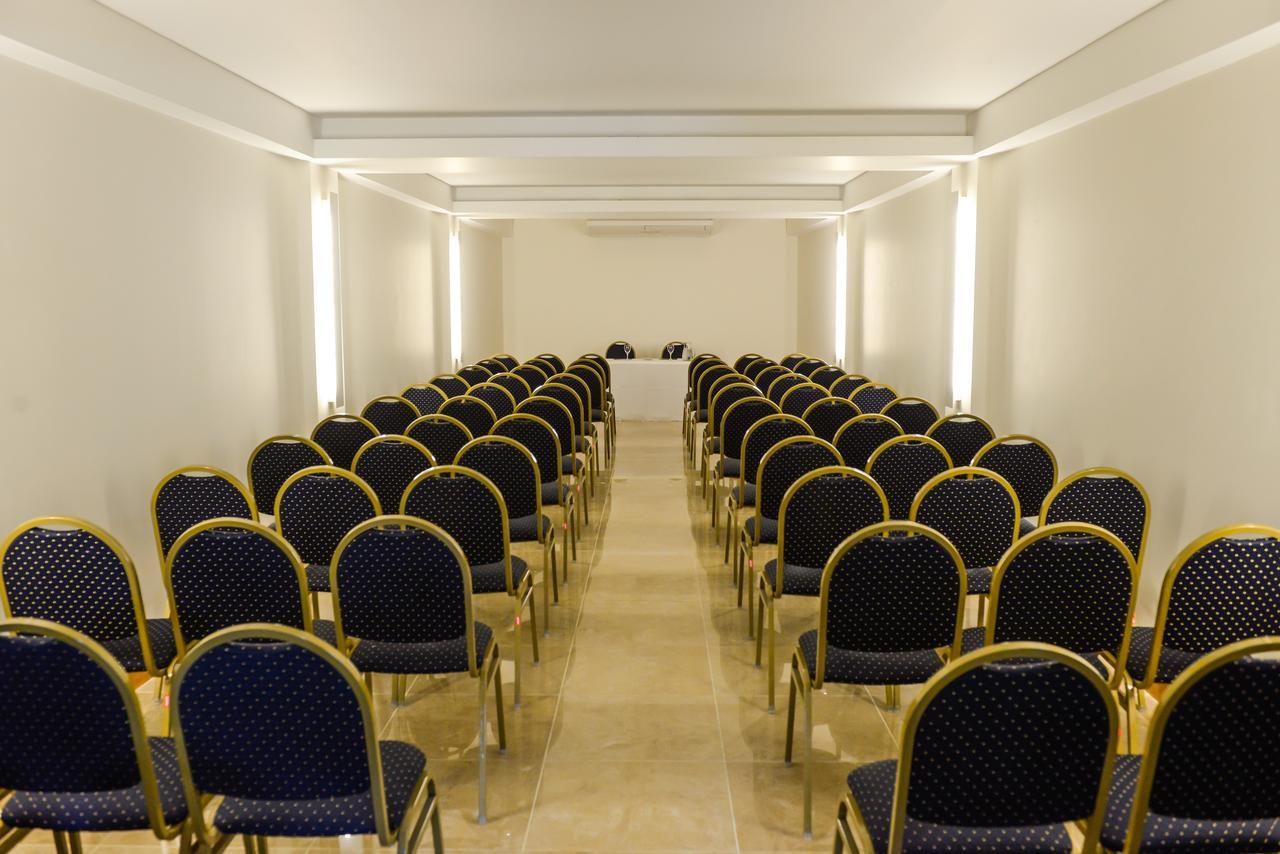 Amerian Villa Del Dique Kültér fotó